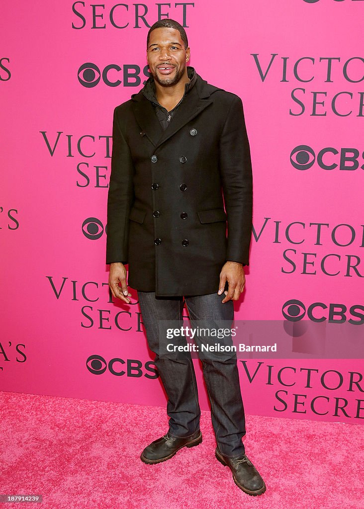 2013 Victoria's Secret Fashion Show - Pink Carpet Arrivals