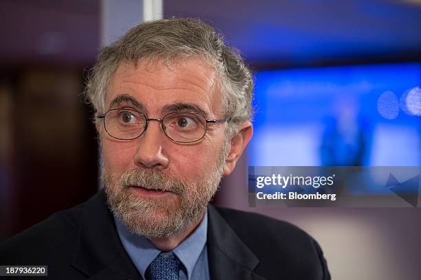 Paul Krugman Photos and Premium High Res Pictures - Getty Images