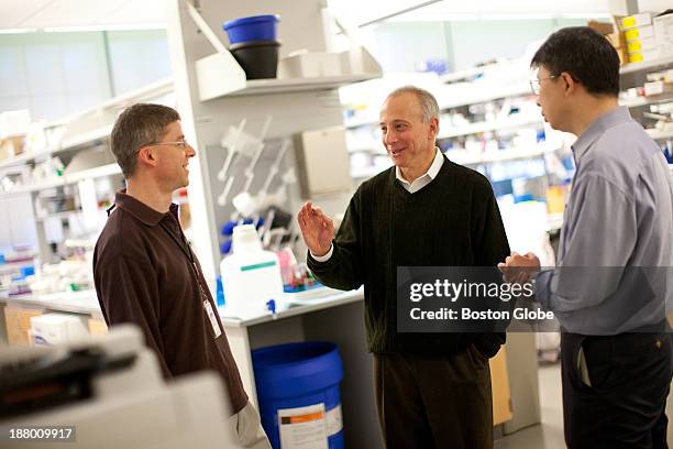 Mark Fishman 300 Mark Fishman Stock Photos, High-Res Pictures, and Images - Getty Images