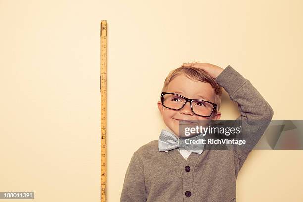 big - groeimeter stockfoto's en -beelden