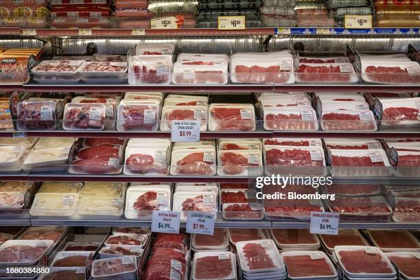 Target Meat 1,083 Target Grocery Stock Photos, High-Res Pictures, and Images ...
