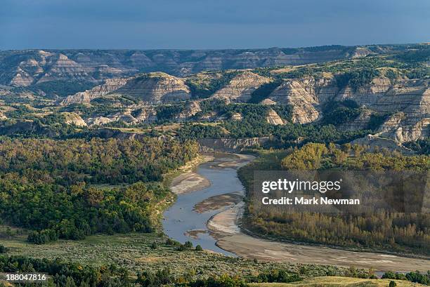 theodore roosevelt national park - north dakota stockfoto's en -beelden