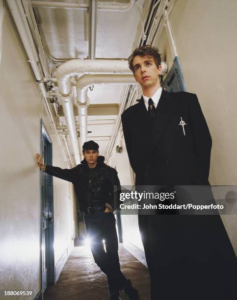 Singer Neil Tennant and keyboard player Chris Lowe of English electronic dance music duo the Pet Shop Boys, circa 1985.