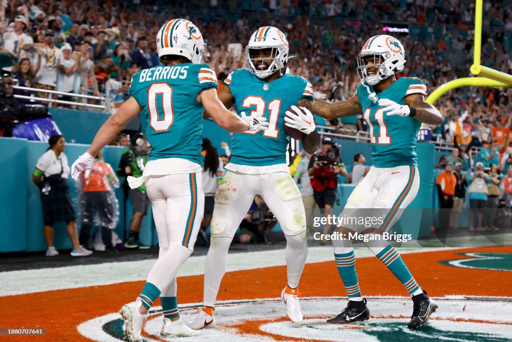 Dallas Cowboys v Miami Dolphins