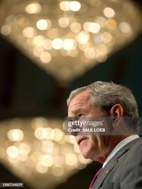 President George W. Bush speaks at the Associated Builders and Contractors conference at the Capital Hilton Hotel in Washington, DC, 14 June 2007.