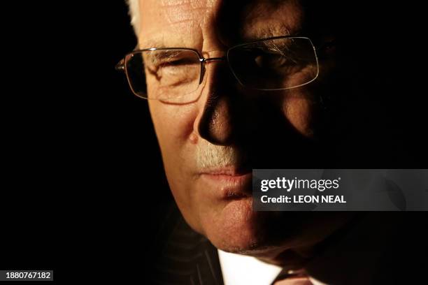 Vaclav Klaus, the President of the Czech Republic talks to the assembled media in Downing Street in central London, 08 November 2007, following a...