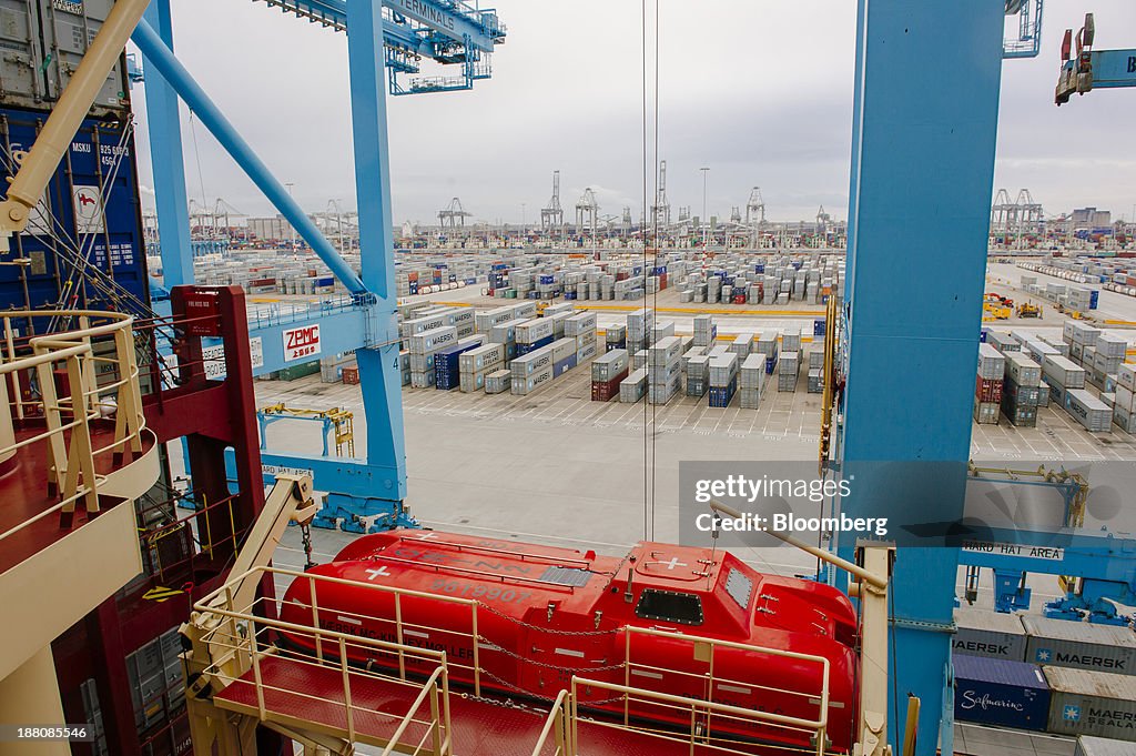 Voyage Aboard The World's Largest Container Ship Maersk Mc-Kinney Moeller From Rotterdam To Bremerhaven