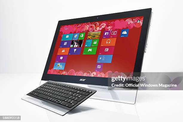 An Acer Aspire 5600U tablet PC photographed on a white background, taken on February 25, 2013.