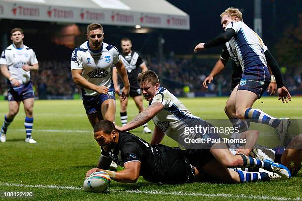 Manu Vatuvei of New Zealand scores a try during the Rugby League World Cup Quarter Final match between New Zealand and Scotland at Headingley Stadium...
