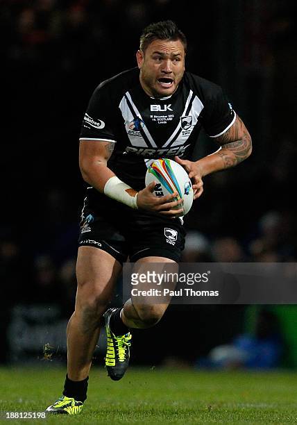 Jared Waerea-Hargreaves of New Zealand in action during the Rugby League World Cup Quarter Final match at Headingley Stadium on November 15, 2013 in...