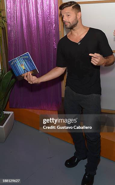 Ricky Martin on the set of Univisions "Despierta America" on November 15, 2013 in Miami, United States.