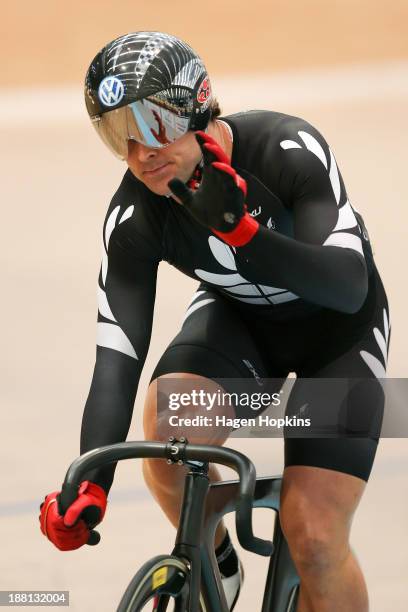 Simon Van Velthooven of New Zealand salutes the crowd after competing in the men's keiren during the 2013 UCI Festival of Speed at SIT Zerofees...