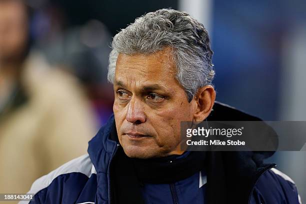 Head coach Reinaldo Rueda of Ecuador looks on prior to the game against the Argentina at MetLife Stadium on November 15, 2013 in East Rutherford, New...