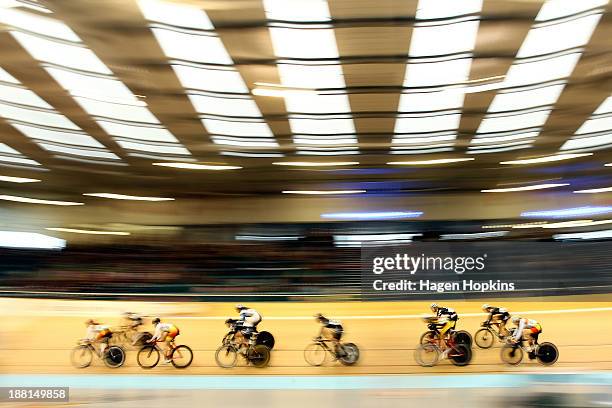 Competitors race in the under 19 women's points race during the 2013 UCI Festival of Speed at SIT Zerofees Velodrome on November 16, 2013 in...