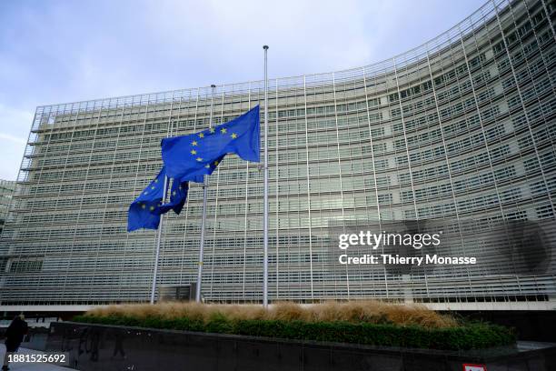 The EU Flags are half-mast in front of the Berlaymont, the EU Commission headquarter in tribute to the death of the former EU Commission President...