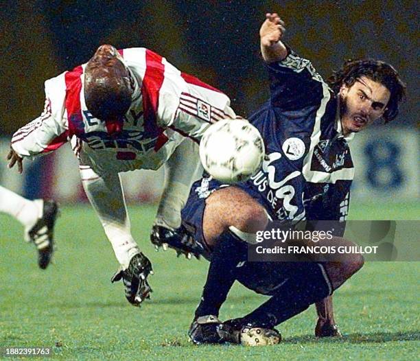 81 Ballon Football Joueur Stock Photos, High-Res Pictures, and Images - Getty Images