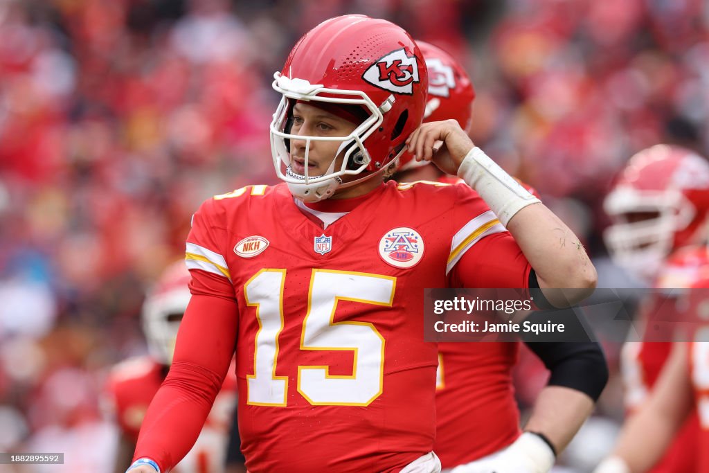 Las Vegas Raiders v Kansas City Chiefs