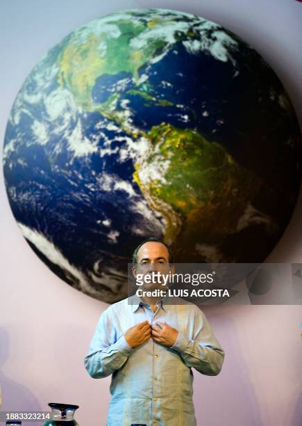 Mexican President Felipe Calderon takes part in a meeting celebrating World Environmental Day in Xcaret, Mexico, on June 5, 2009. AFP PHOTO/Luis...