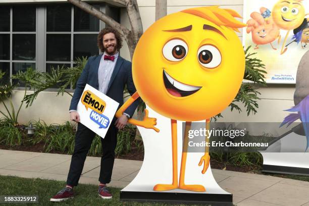 Miller seen at the "The Emoji Movie" photo call at Sony Pictures Animation slate presentation on Wednesday, Jan. 18 in Culver City, Calif.