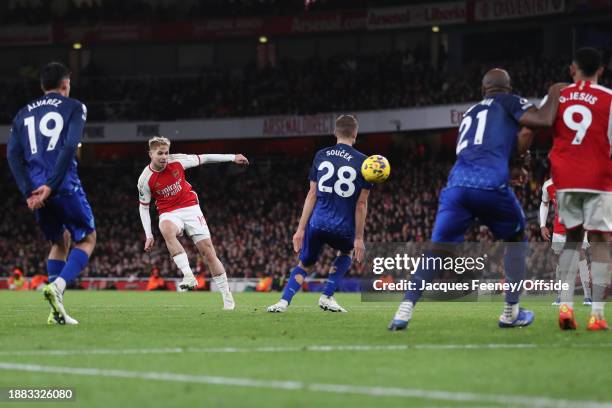 Emile Smith Rowe of Arsenal takes a shot during the Premier League match between Arsenal FC and West Ham United at Emirates Stadium on December 28,...