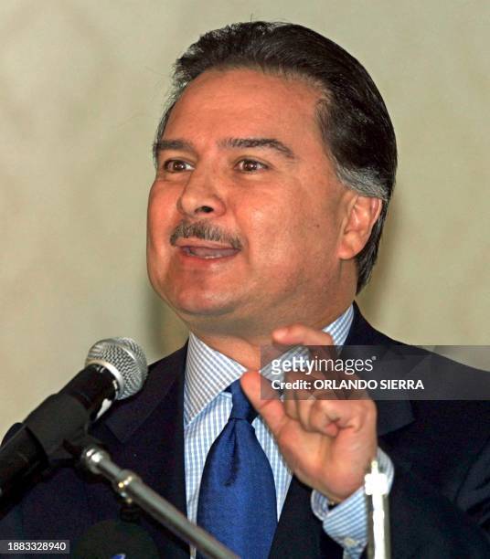 Photo taken 09 December 2002 of Guatemalan President Alfonso Portillo in Guatemala City as charges have been filed against him 24 December 2003. Foto...