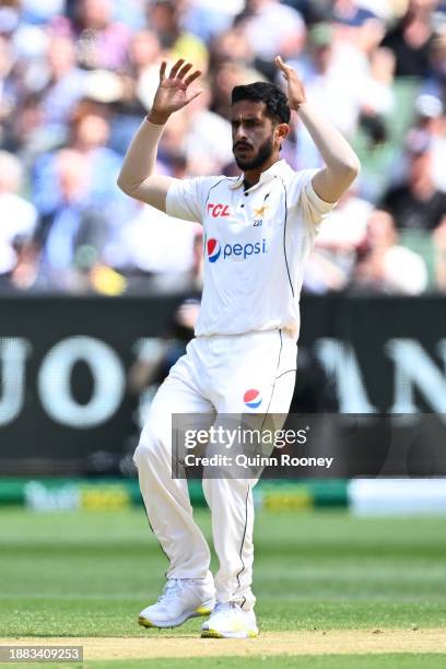 Hasan Ali of Pakistan reacts after a delivery during day one of the Second Test Match between Australia and Pakistan at Melbourne Cricket Ground on...