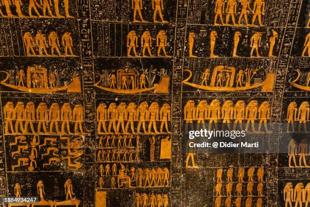 ceiling of the tomb of ramsses v and vi burial chamber in luxor - didier marti stock pictures, royalty-free photos & images