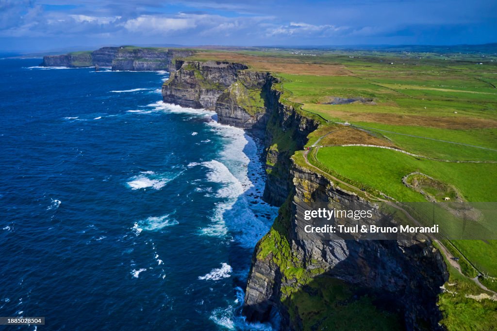 Ireland, County Clare, Cliffs of Moher