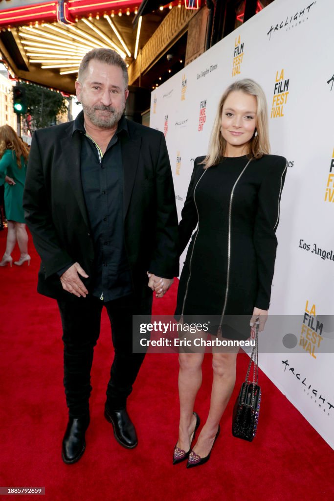 Anthony LaPaglia, Alexandra Henkel