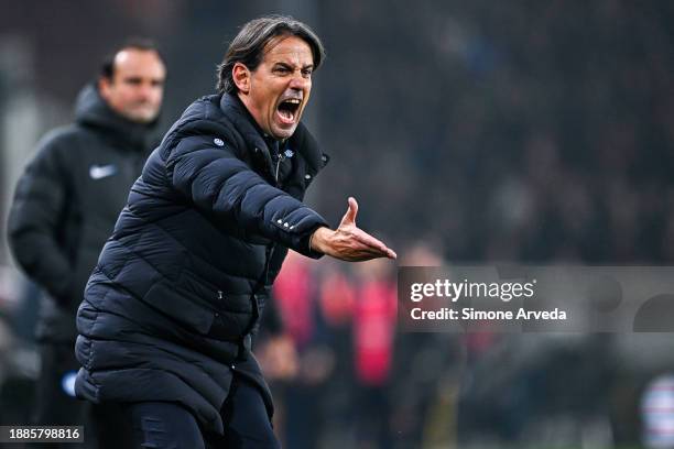 Simone Inzaghi, head coach of Inter, reacts during the Serie A TIM match between Genoa CFC and FC Internazionale at Stadio Luigi Ferraris on December...