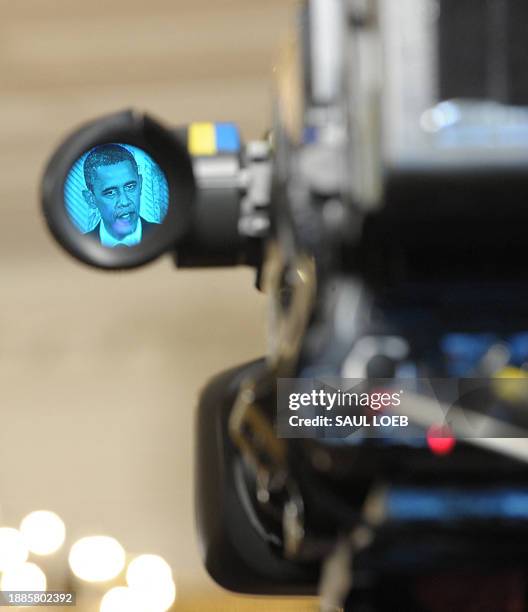Obama Camera Camera Eyepiece Photos and Premium High Res Pictures - Getty Images