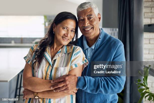 heureux couple - desire stock photos et images de collection