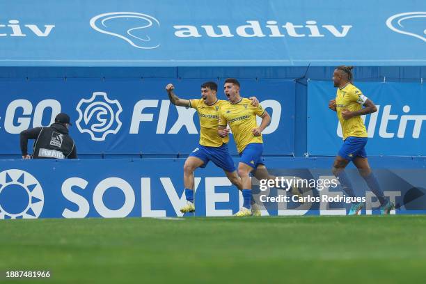 Joao Marques of GD Estoril Praia celebrates scoring GD Estoril Praia goal with Tiago Araujo of GD Estoril Praia during the Liga Portugal Betclic...