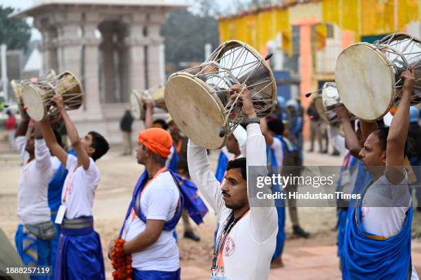 Modiat 51 Photos & High Res Pictures - Getty Images