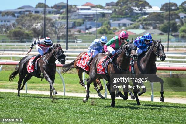 Michael Perth Perth Racing 782 Perth Racecourse Stock Photos, High-Res Pictures, and Images ...