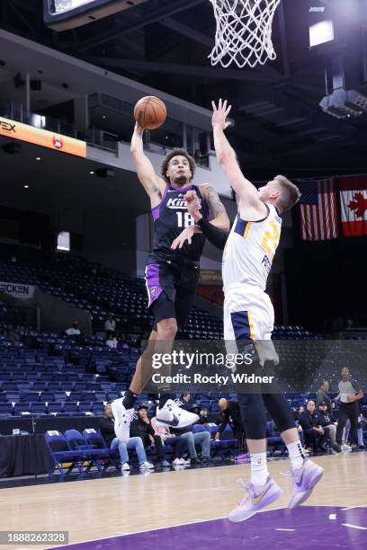 Jalen Slawson of the Stockton Kings dunks the ball during the game against the Salt Lake City Stars at Stockton Arena on December 30, 2023 in...