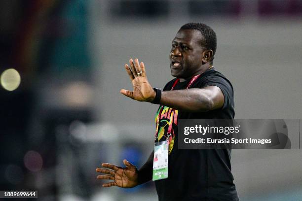 Mali Head Coach Soumaila Coulibaly gestures during the Quarterfinal of FIFA U-17 World Cup match between Mali and Morocco at Manahan Stadium on...