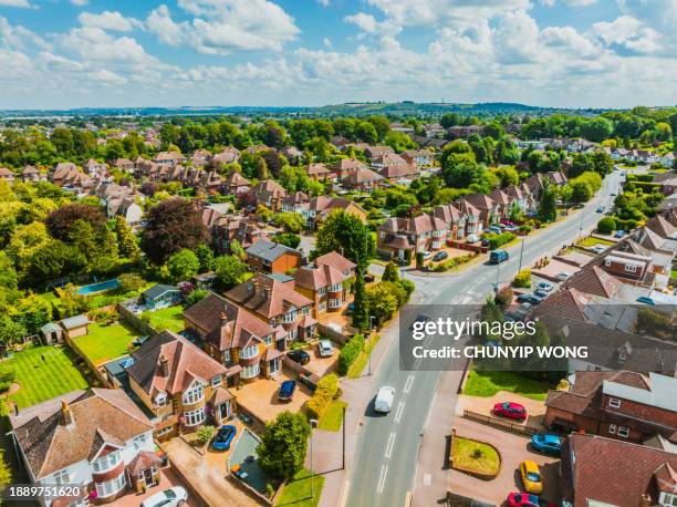 housing development near dunstable, uk - buckinghamshire stock pictures, royalty-free photos & images