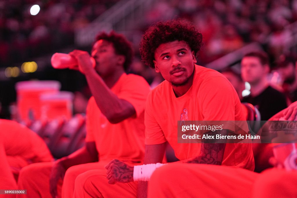 Phoenix Suns v Houston Rockets