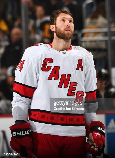Skip Slavin 4,424 Jaccob Slavin Photos & High Res Pictures - Getty Images
