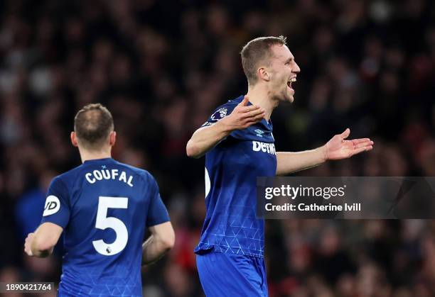 Tomas Soucek of West Ham United celebrates after scoring their team's first goal following the conclusion of the VAR Review during the Premier League...