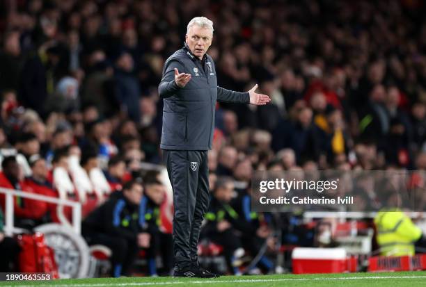 David Moyes, Manager of West Ham United, reacts during the Premier League match between Arsenal FC and West Ham United at Emirates Stadium on...