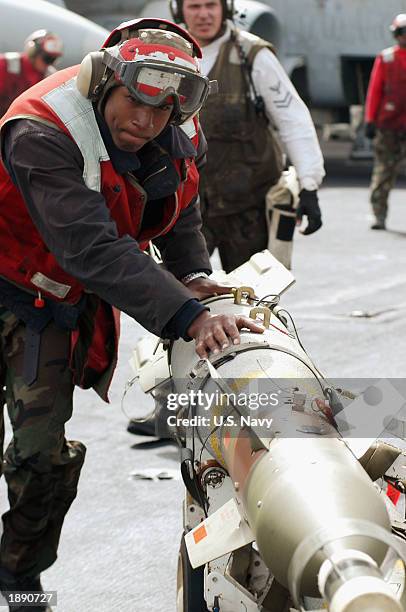 Ao2 Navy 133 Us Navy Aviation Ordnanceman Stock Photos, High-Res Pictures, and ...