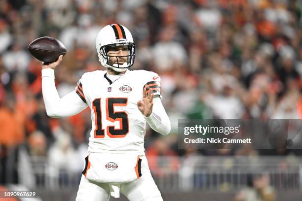 Quarterback Joe Flacco throws the ball against the New York Jets at Cleveland Browns Stadium on December 28, 2023 in Cleveland, Ohio.