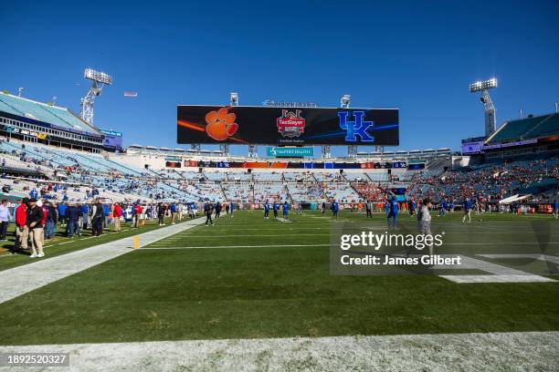 3,378 Gator Bowl Stadium Stock Photos, HighRes Pictures, and Images