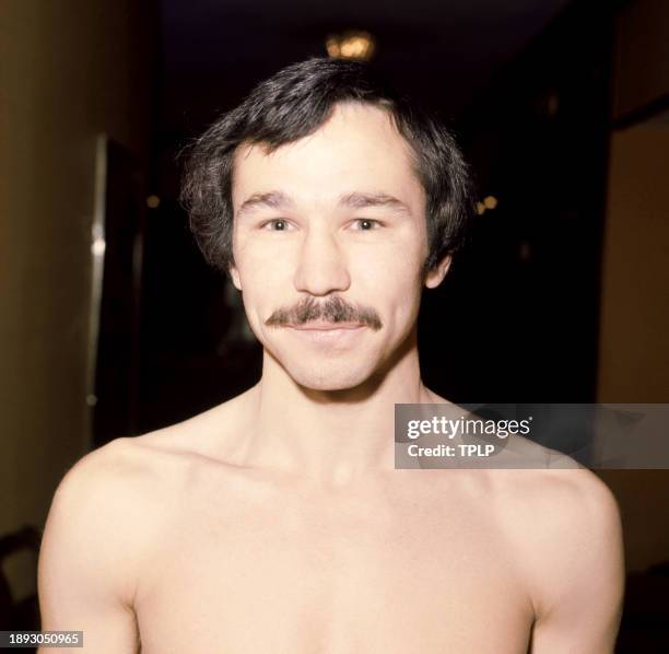English lightweight boxer Kenny Matthews poses for a portrait in London, England, November 10, 1975.