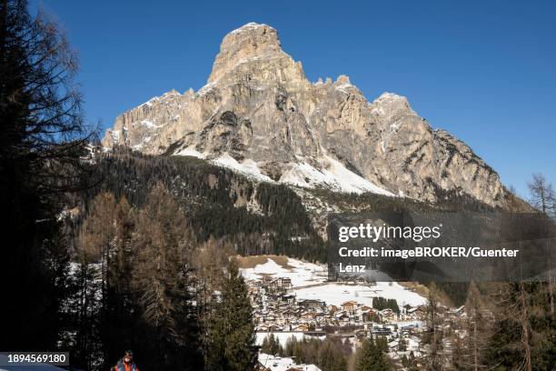 sassongher, colfosco, ski resort, sella ronda, south tyrol, italy, europe - colfosco stockfoto's en -beelden