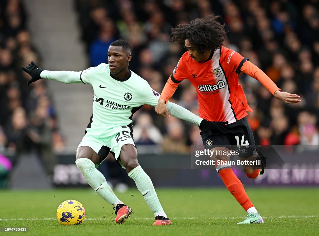 Luton Town v Chelsea FC - Premier League