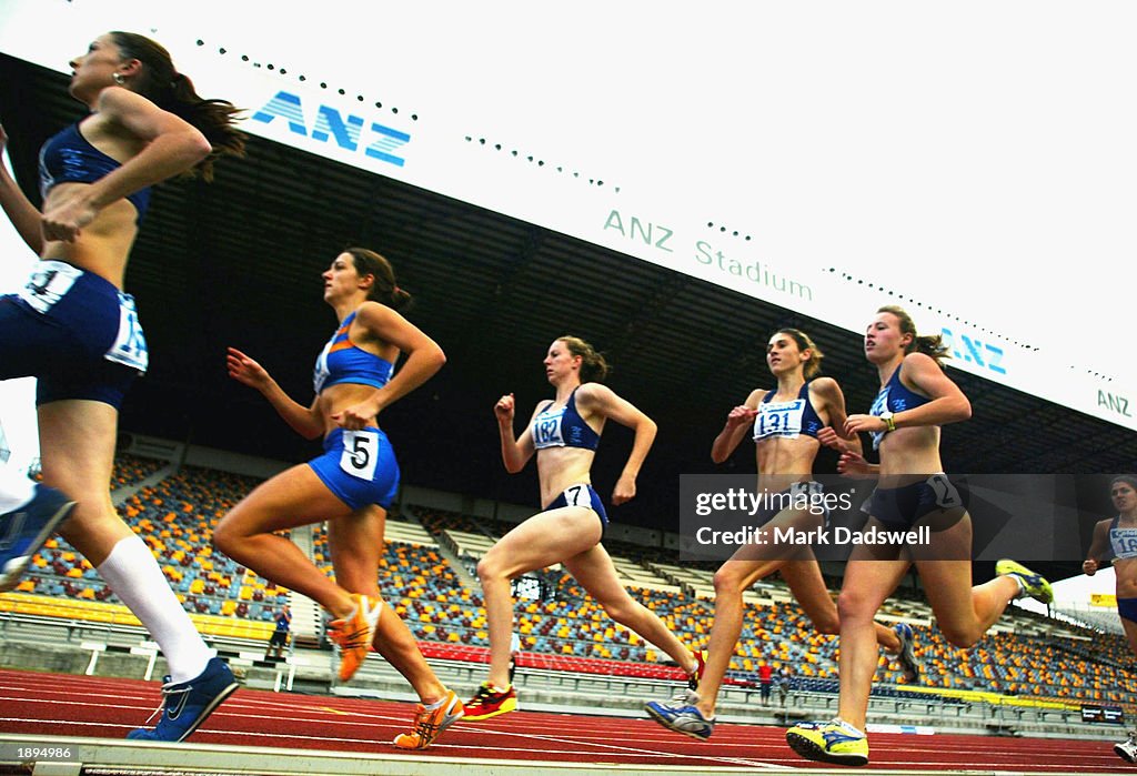 A general view of the Womens Under 20 800 Metres