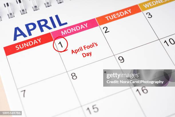 april fool's day calendar date - april fool foto e immagini stock